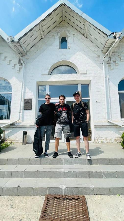 Hotel Арт-Вокзал à Kryvy Rih Extérieur photo