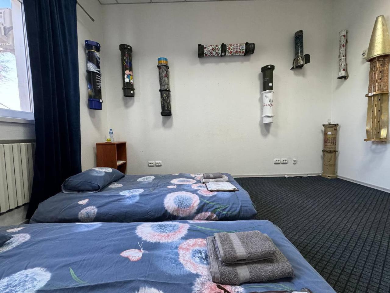 Hotel Арт-Вокзал à Kryvy Rih Chambre photo