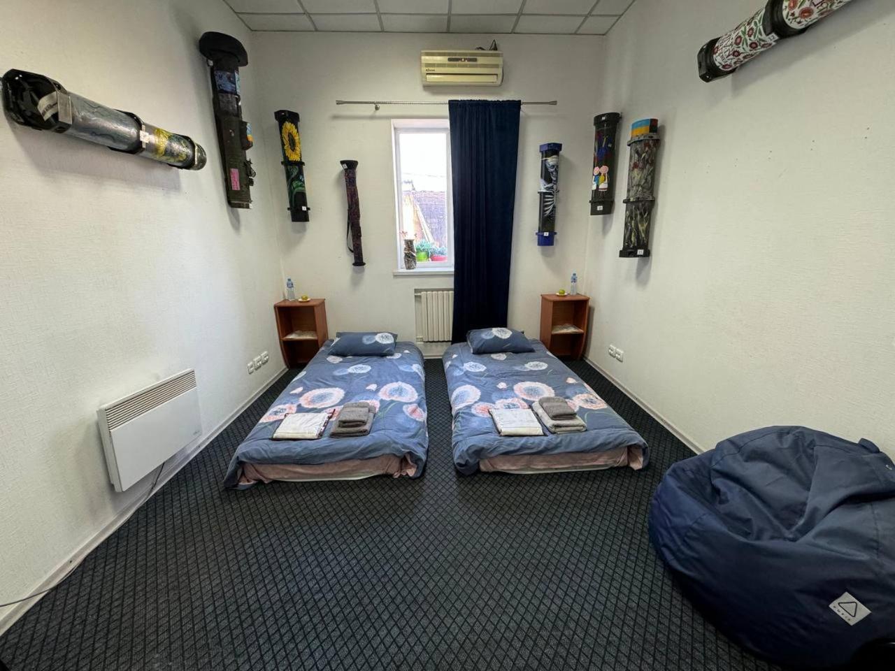 Hotel Арт-Вокзал à Kryvy Rih Chambre photo